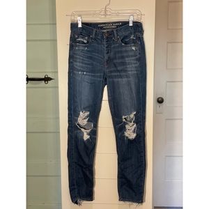 American Eagle Vintage High Rise Distressed Jeans